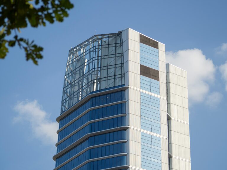 Steel Frame Office Building1