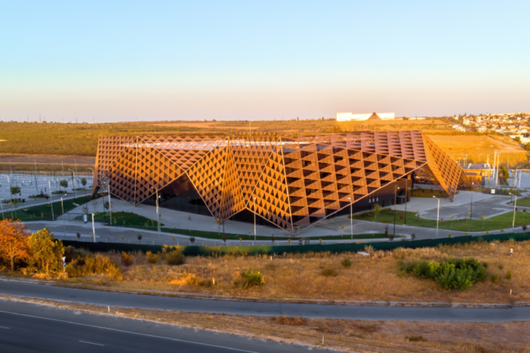 large-steel-factory-warehouse